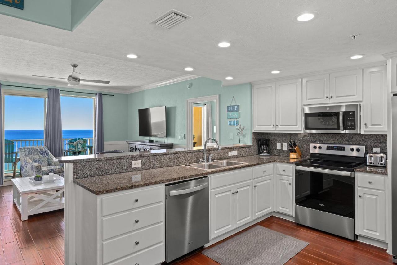 Apartment Treasure Island 1607 *